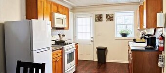 1129#4 / Prime Downtown Dubuque, Cozy Brick Charm