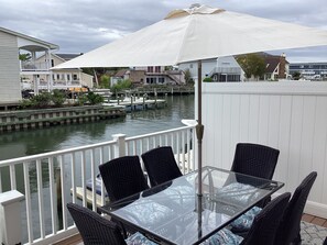 Outdoor dining - Charming Waterfront Retreat with pool & short stroll to beach! (Ocean City)