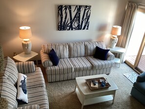 Smart TV - Charming Waterfront Retreat with pool & short stroll to beach! (Ocean City)