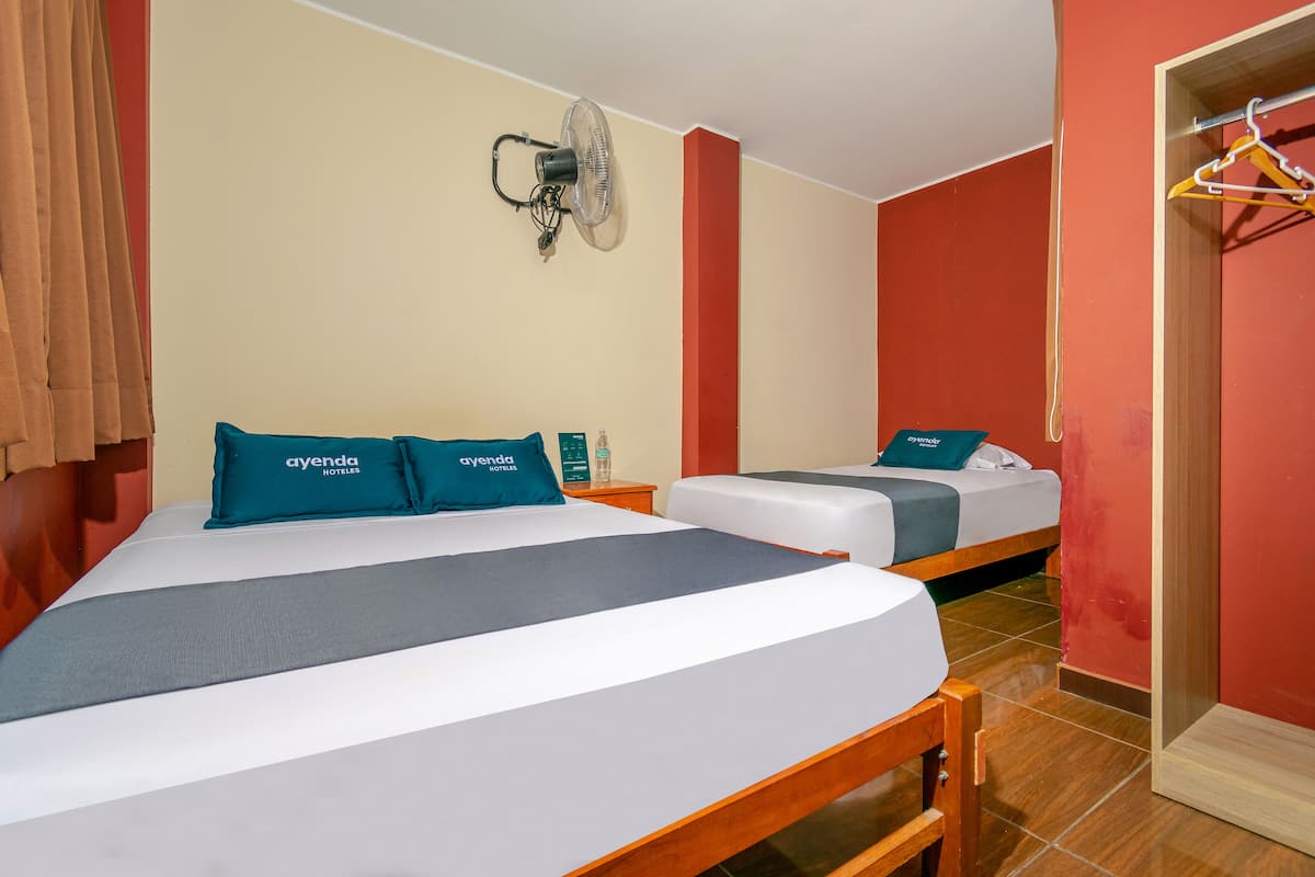 Standaard Twin kamer | Een bureau, gratis wifi, beddengoed