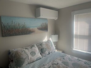 4 bedrooms, in-room safe, iron/ironing board, free WiFi