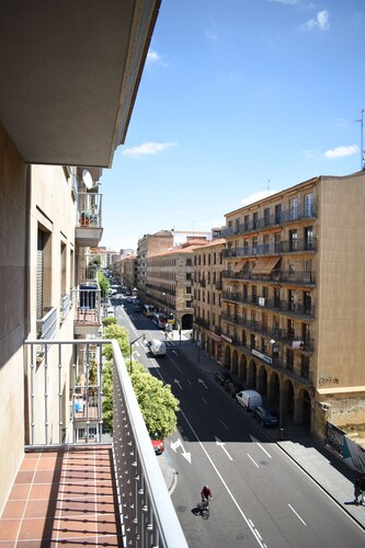 Gran Via 50, downtown, air-conditioned