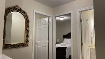 3 chambres, bureau, Wi-Fi gratuit, draps fournis