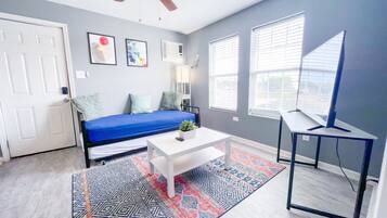 1 slaapkamer, een bureau, een strijkplank/strijkijzer, gratis wifi