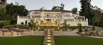 French Garden Poolside Retreat -Wine & Safari Park