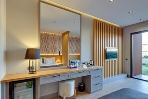 Minibar, in-room safe, laptop workspace, blackout curtains - Celeste Bella Luxury Hotel & Spa (Bodrum)