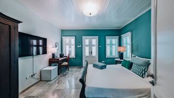 King Room | 1 bedroom, desk, blackout drapes, free WiFi