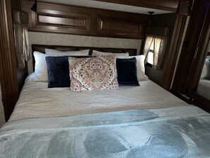 1 chambre, bureau, Wi-Fi, literie fournie