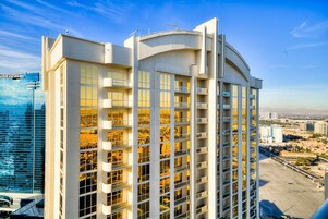Elite Deluxe Studio with Jetted Tub | View from room