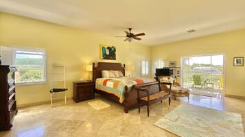 3 bedrooms, desk, iron/ironing board, travel crib