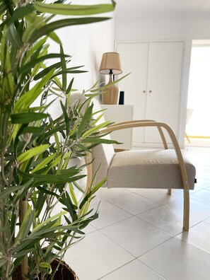 Interior - Panoramic Seaview - 2 Bedroom, Main Ave, 15 Min. Walk Beach, Workspace (Albufeira)