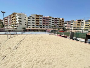 Sport court - Panoramic Seaview - 2 Bedroom, Main Ave, 15 Min. Walk Beach, Workspace (Albufeira)