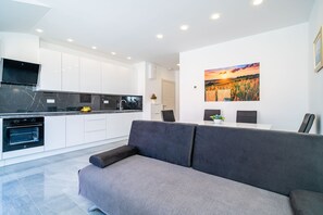 LCD TV