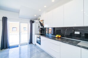 Fridge, microwave, oven, dishwasher