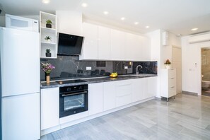 Fridge, microwave, oven, dishwasher