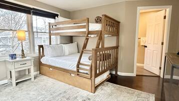 2 bedrooms, desk, iron/ironing board, travel crib