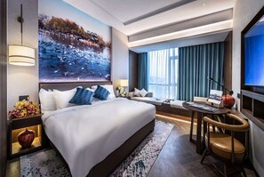 Daunenbettdecken, Minibar (mit einigen kostenlosen Artikeln), Zimmersafe