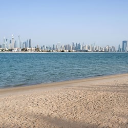Private beach, white sand, sun-loungers, beach towels