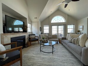 TV - Brand New 2nd Floor Condo - Ocean Views from Porch, Steps to Beach! (Ocean City)