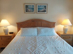 2 bedrooms, desk, iron/ironing board, travel cot