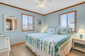 4 bedrooms, in-room safe, desk, iron/ironing board - Modern Beach Cottage! Short Walk to the Beach!! (Kitty Hawk)