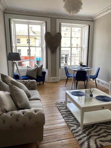 Newly renovated 3-bedroom townhouse in Cupar town centre