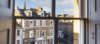 Newly renovated 3-bedroom townhouse in Cupar town centre