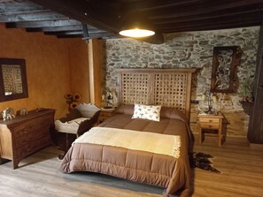 2 bedrooms, iron/ironing board, travel crib, free WiFi