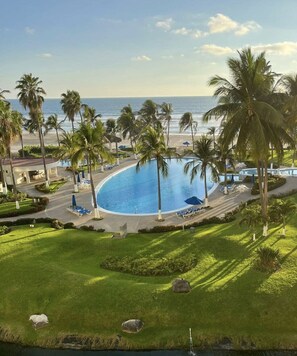 Alberca al aire libre 