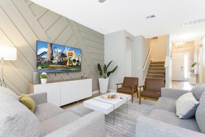 Smart-tv och bordsfotboll