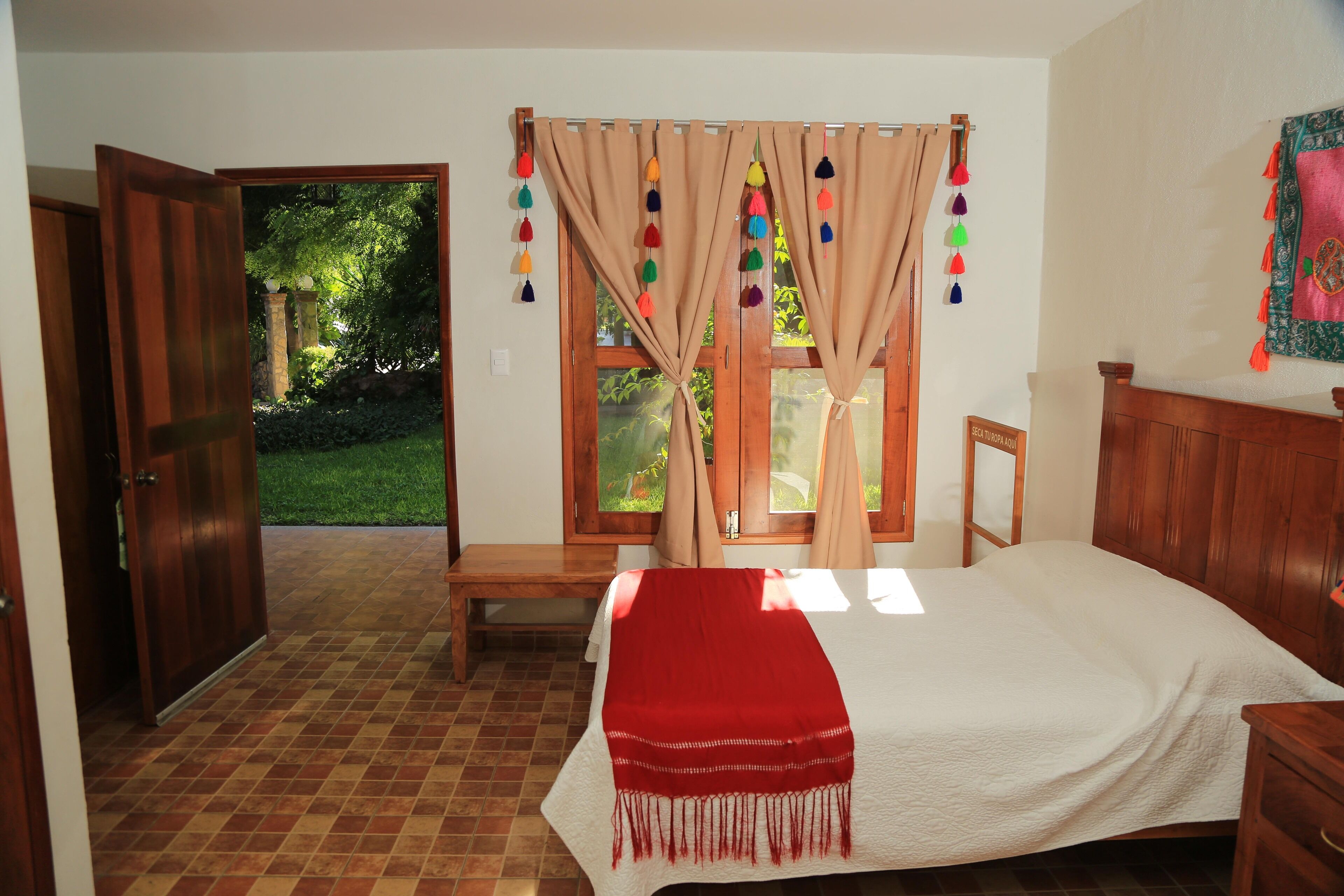 Traditional Quadruple Room | Individually decorated, individually furnished, iron/ironing board
