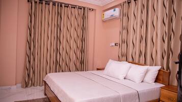 Apartment | 2 Schlafzimmer, Bügeleisen/Bügelbrett, kostenloses WLAN, Bettwäsche