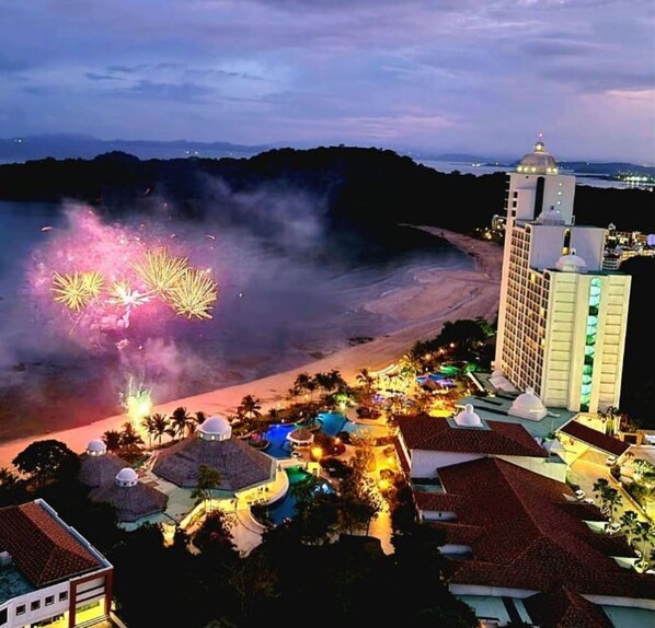 View from property - Luxury apartment with private beach and sea view (Panama)