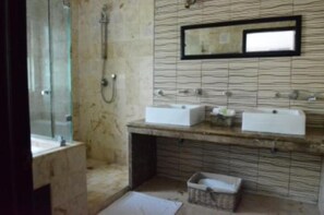 Familienapartment | Badezimmer