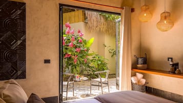 Deluxe Room | Premium bedding, down duvets, in-room safe, individually decorated