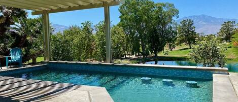 Et oppvarmet basseng