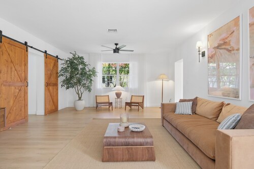 Luxury Island Villa Isla~ New & Remodeled Paradise