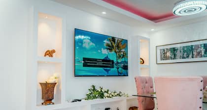 3 BEDROOM APARTMENT WITH POOL AND GYM