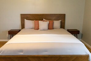 4 bedrooms, iron/ironing board, travel cot, free WiFi