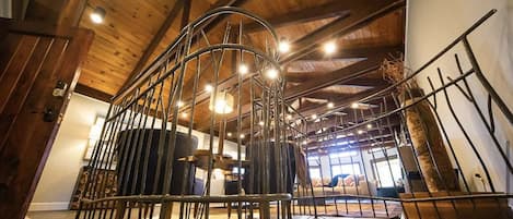 6 間睡房、熨斗/熨衫板、可攜式嬰兒床、免費 Wi-Fi