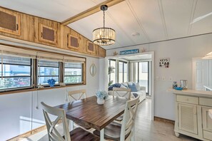 Dining - Jensen Beach Home w/ Private Beach Access! (Jensen Beach)