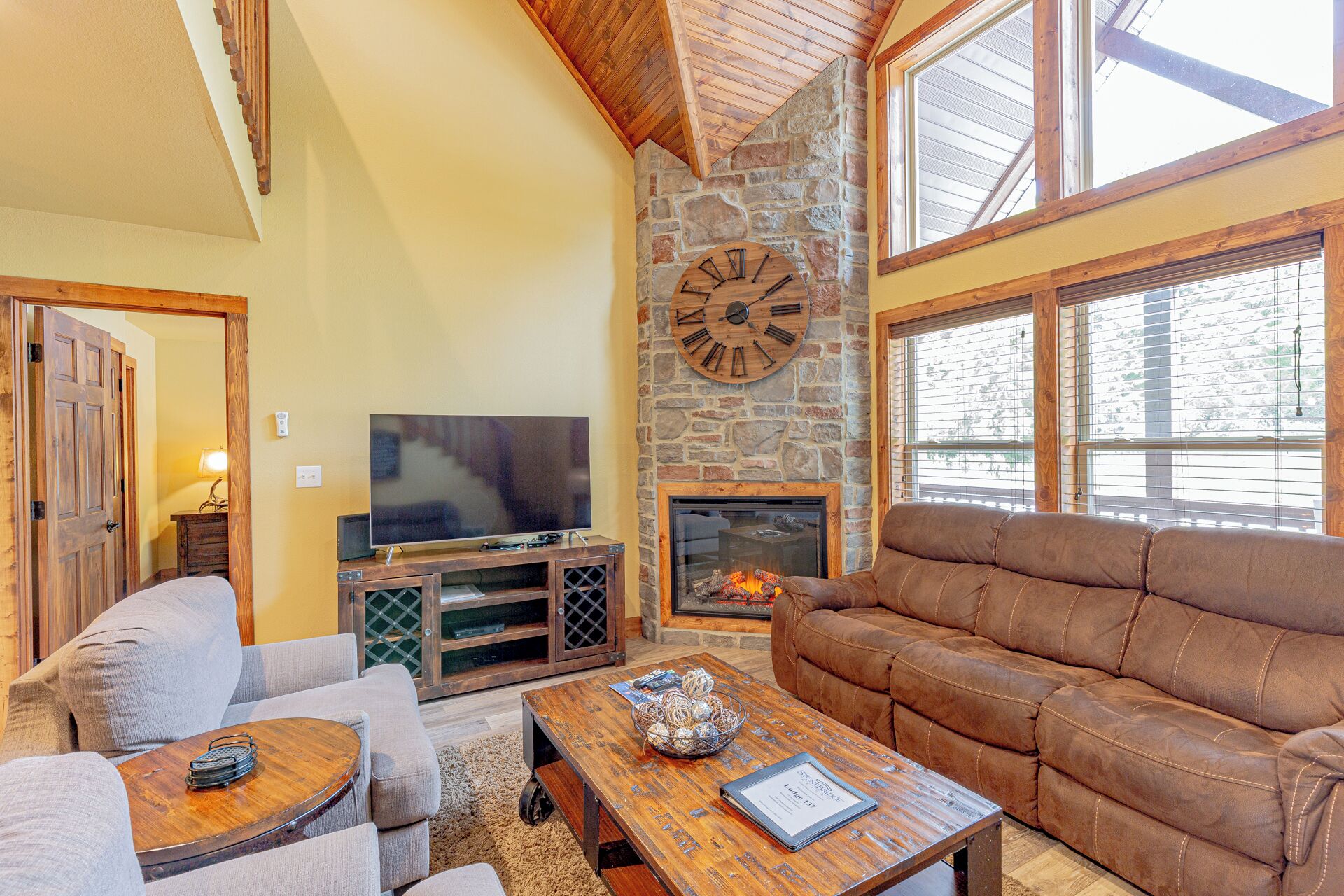 TV, fireplace, DVD player