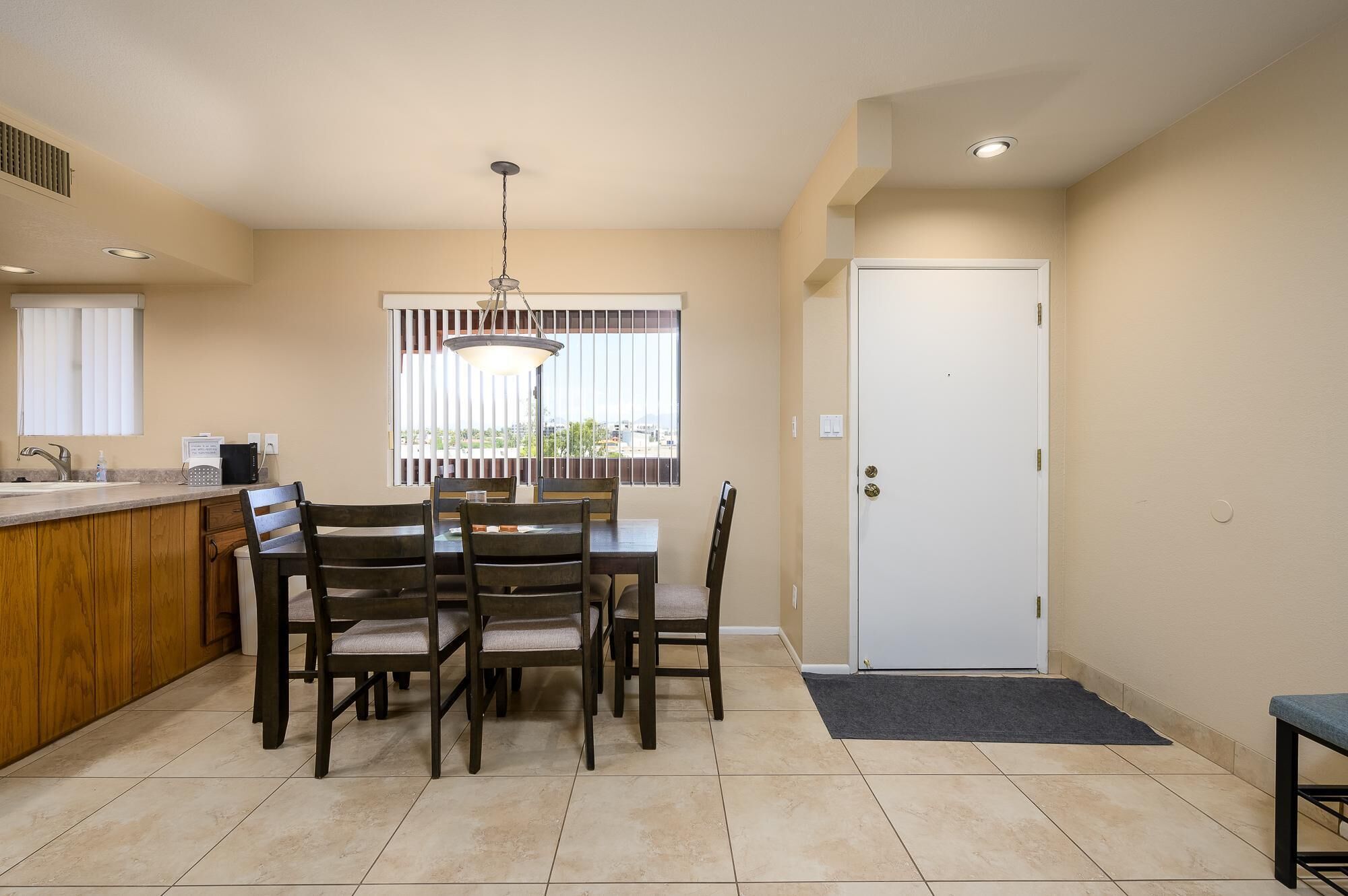 CASA CINCO- Anasazi Village- Top floor Unit Pool view