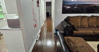 3BR | King beds |85” TV | 3min wake forest & DT