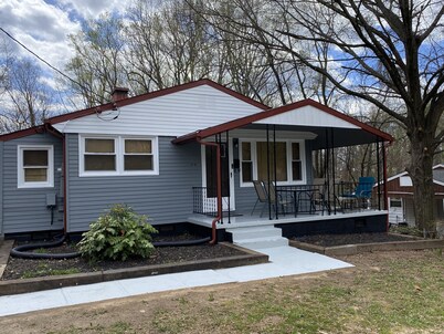 3 bedrooms 7min from downtown, college and hospital