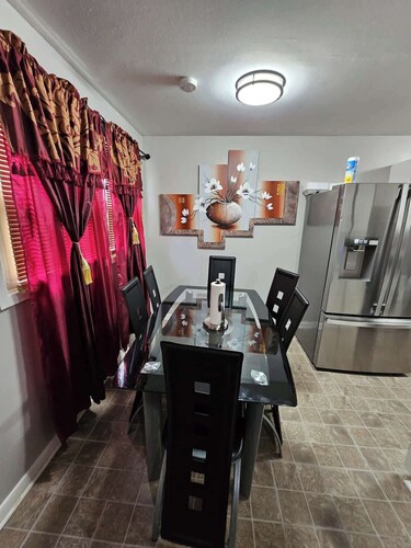 3BR | King beds |85” TV | 3min wake forest & DT