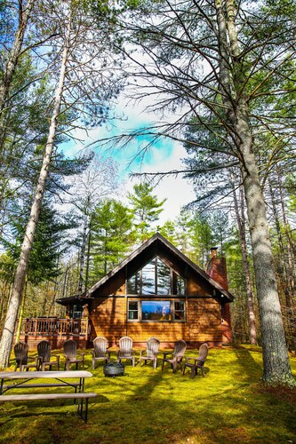NEW Whiteface Mtn. View Cabin close to Lake Placid