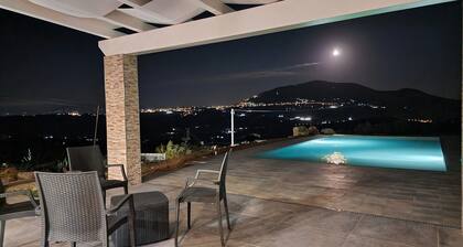 Villa Mirò with private pool