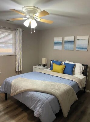2 bedrooms, iron/ironing board, free WiFi, bed sheets