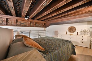 2 camere, ferro/asse da stiro, Wi-Fi gratuito, lenzuola